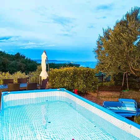 ベッド・アンド・ブレックファスト House Piccola California Sea View Múggia